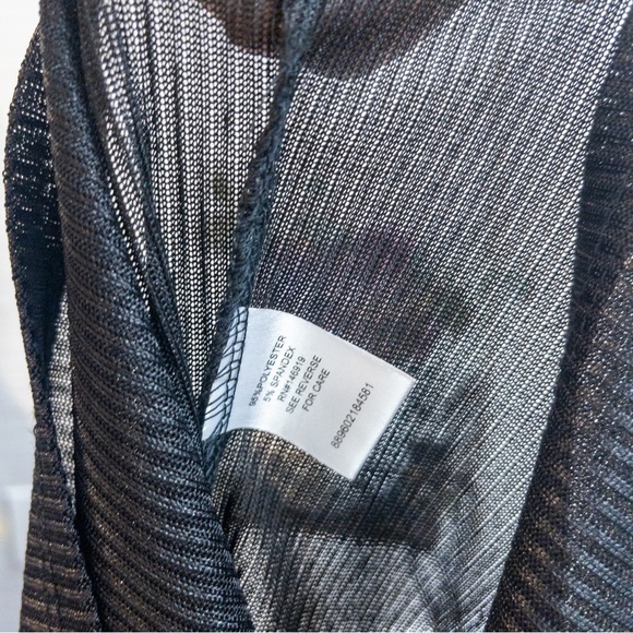 DONATING 08.01.2025 | Candie’s Gigi Mock-Neck Rib-Knit Tank Top - Picture 5 of 7